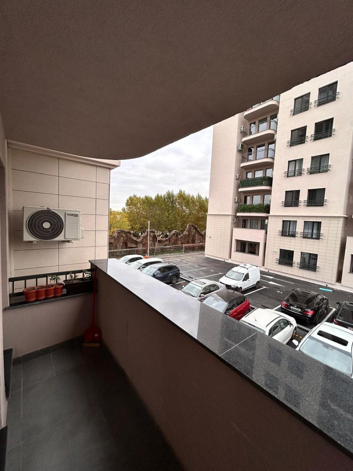 Summit Stay Apartment Бухарест Экстерьер фото